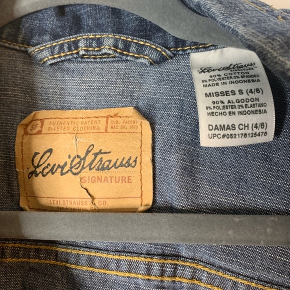 🌛🌞Levis Jean Jacket🌞🌛 - Picture 3 of 3